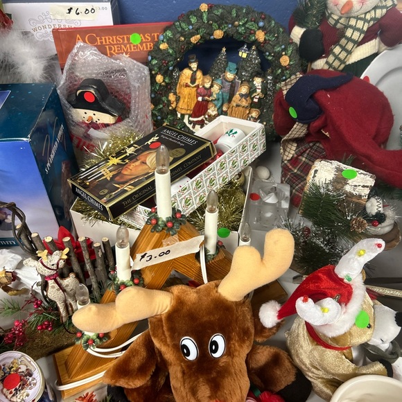 Meet your Posher, Meagan - Picture 2 of 3